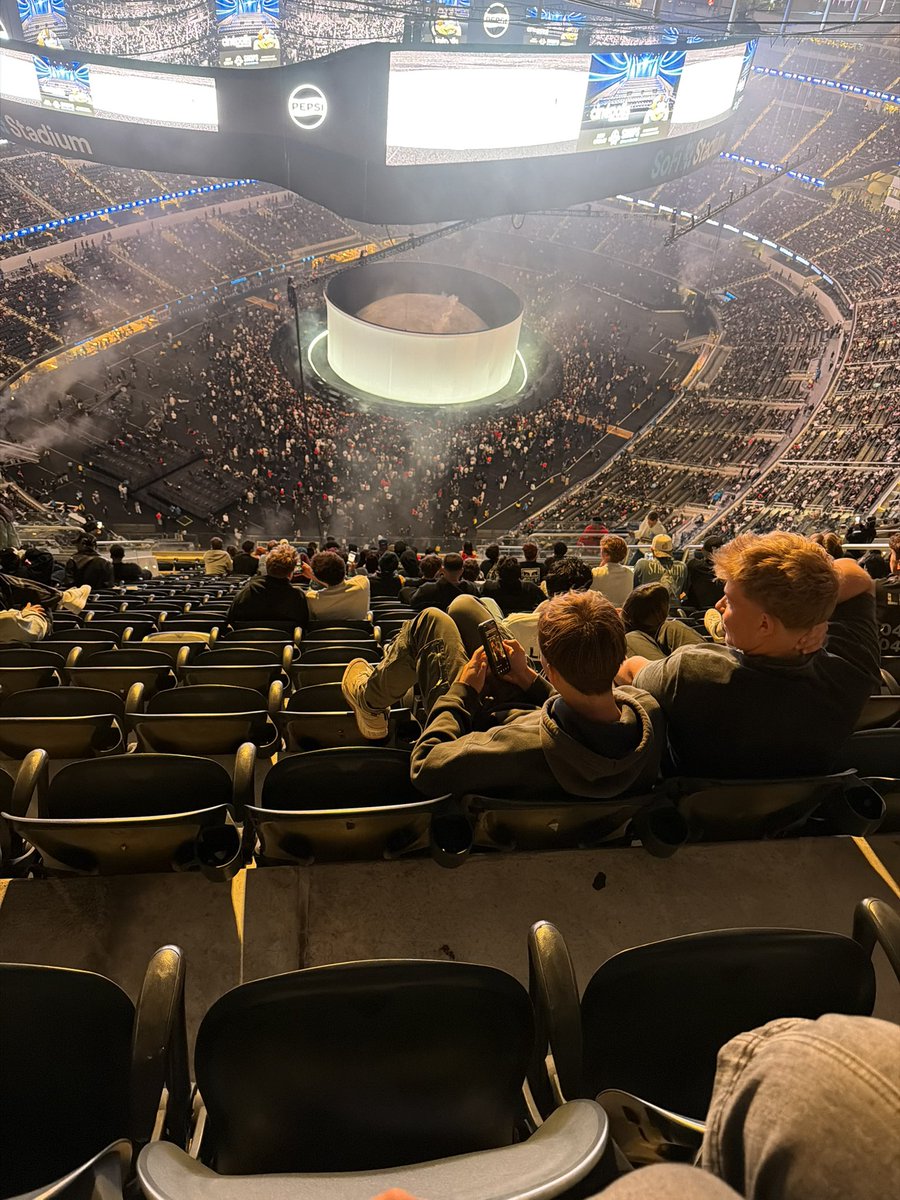 seth 🔴 tweet media