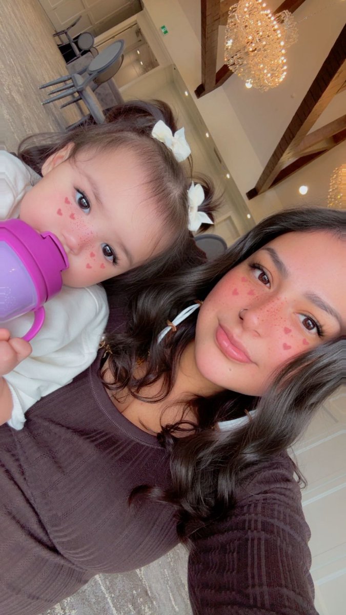 thillygewth's tweet photo. the day of our accident vs. last week, i just love my little baby and im so thankful for her https://t.co/VzZq9oO9Ke
