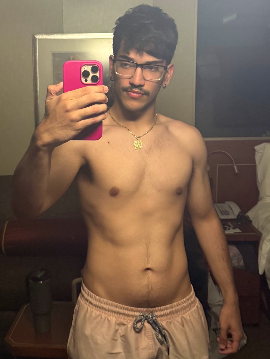 nelly 𓆩♡𓆪 tweet media