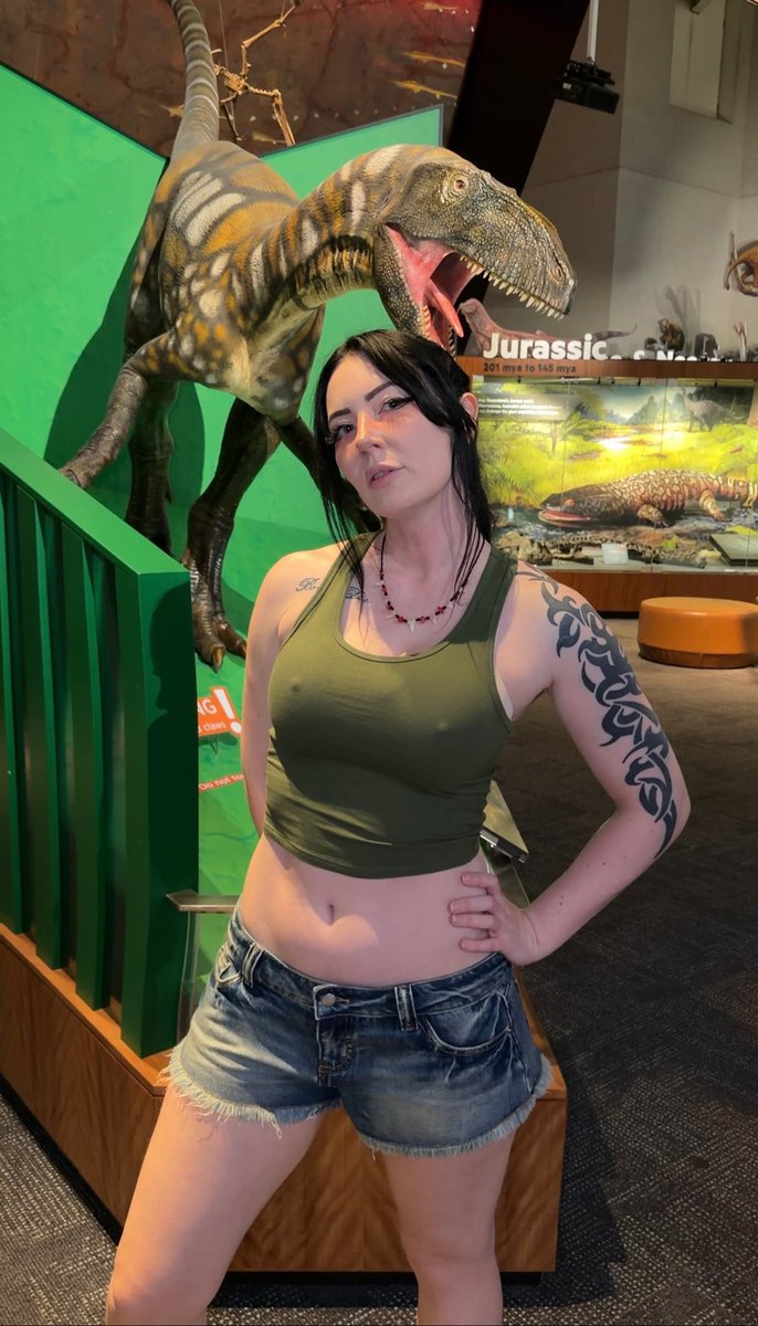 Dino Mommy, Ph.D. tweet media