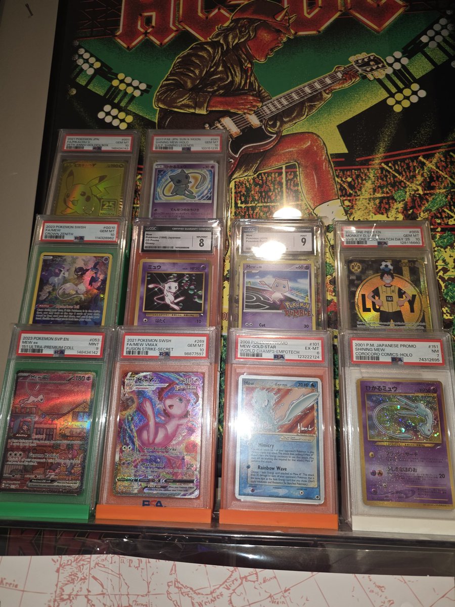 Miiimangoat tweet media