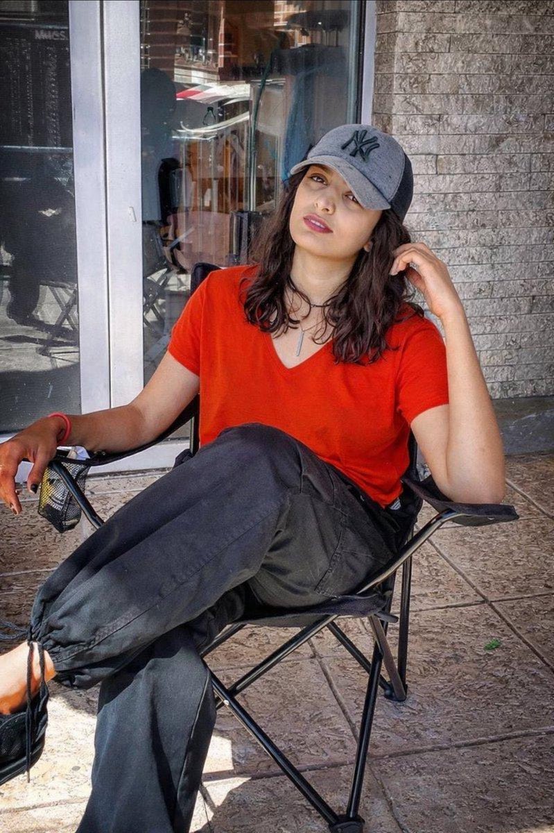 Tara | تارا tweet media