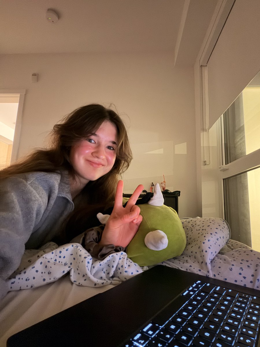 Anna Kulina tweet media