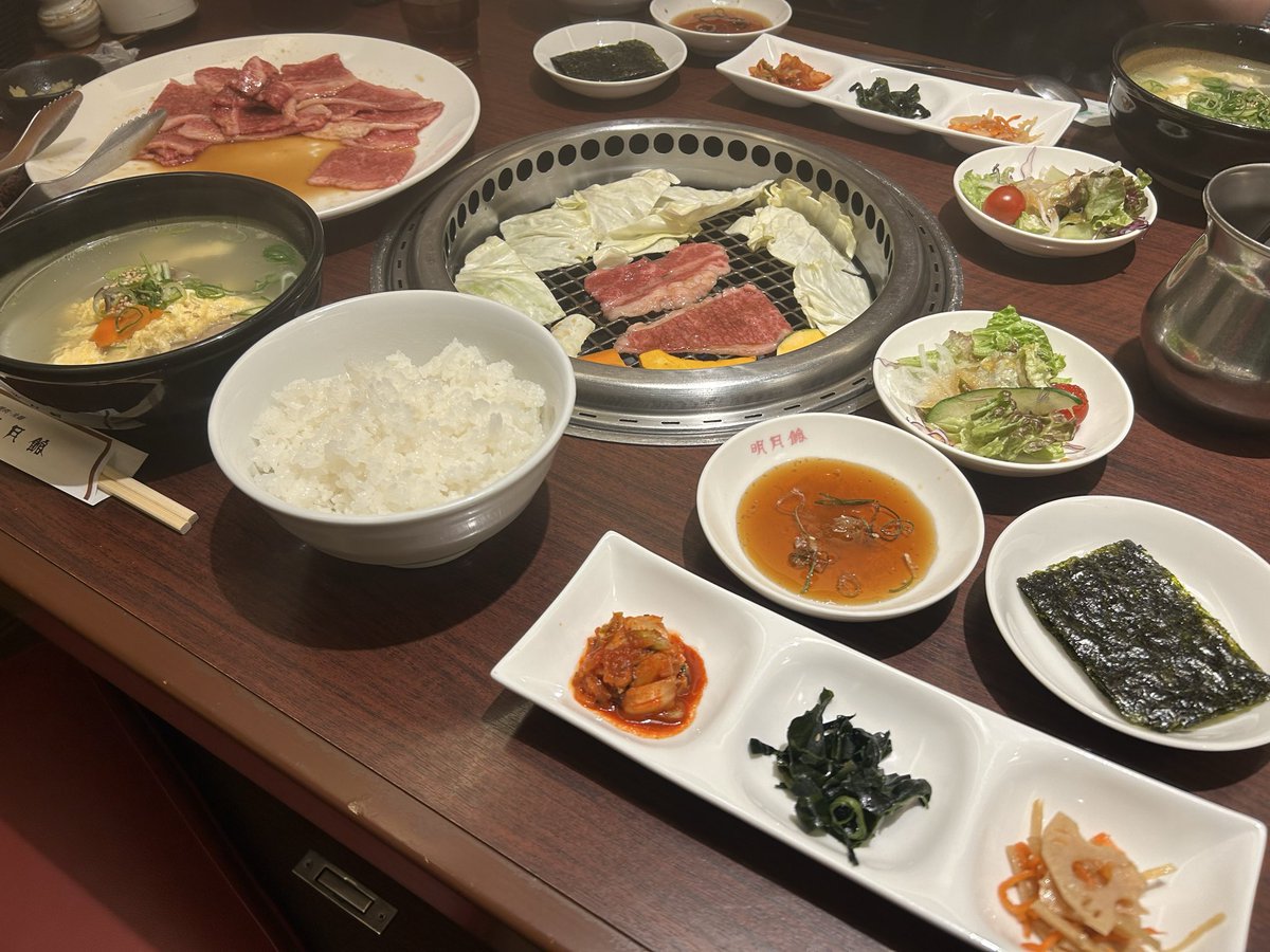 パパラー tweet media