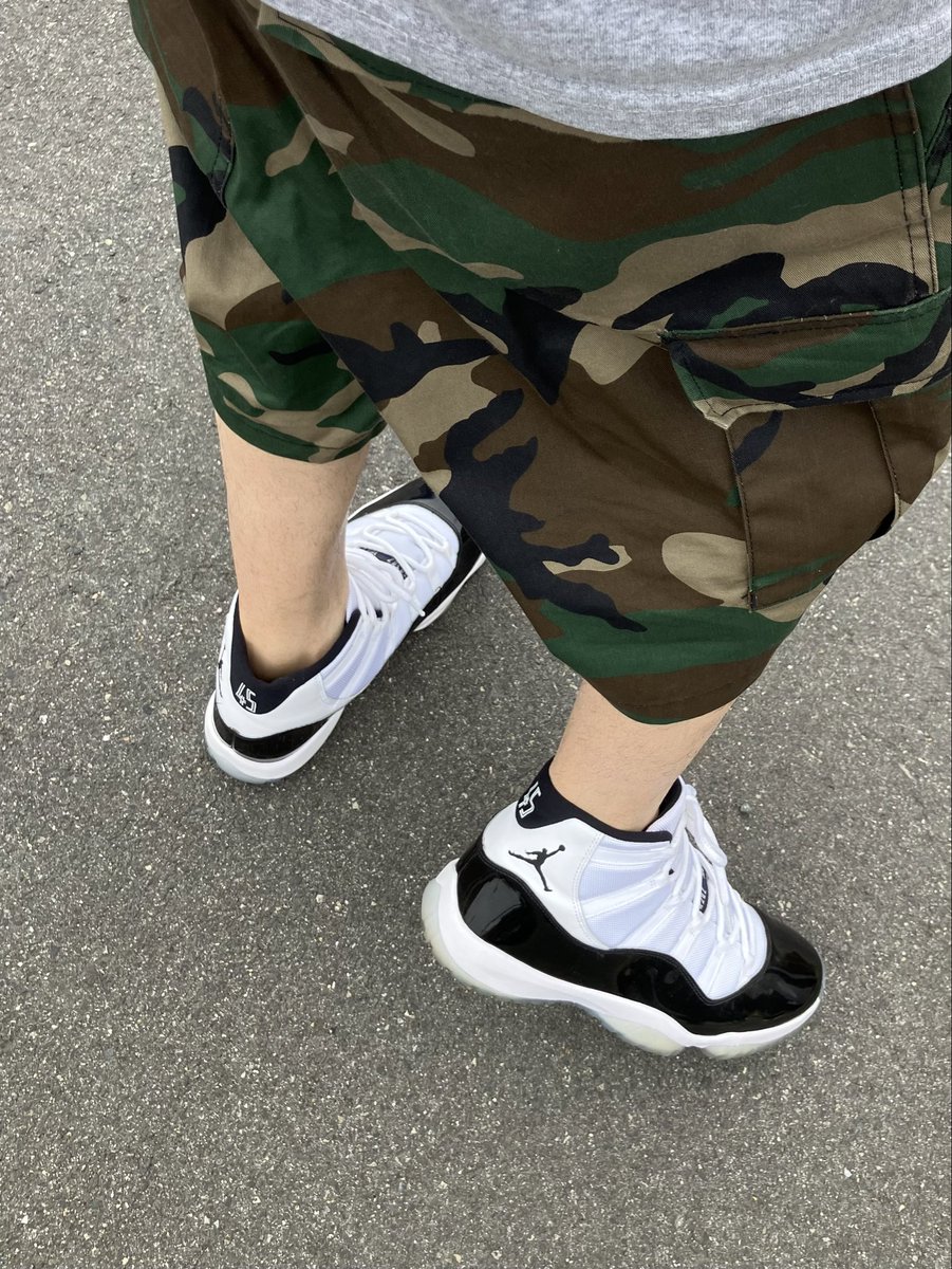 おはようございます
今日はAJ11とショーツです
雨降りそうで少し寒かった