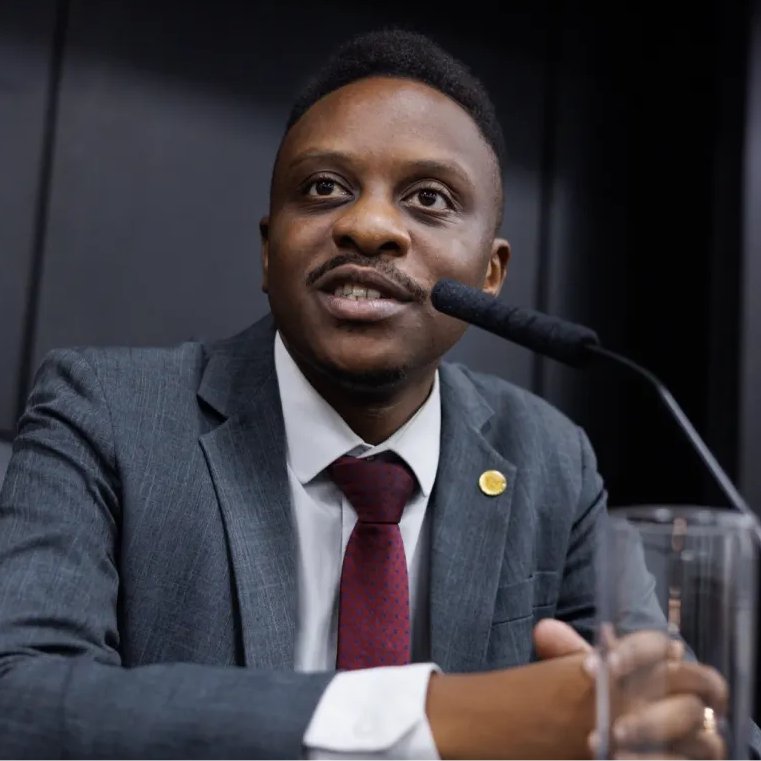 République tweet media