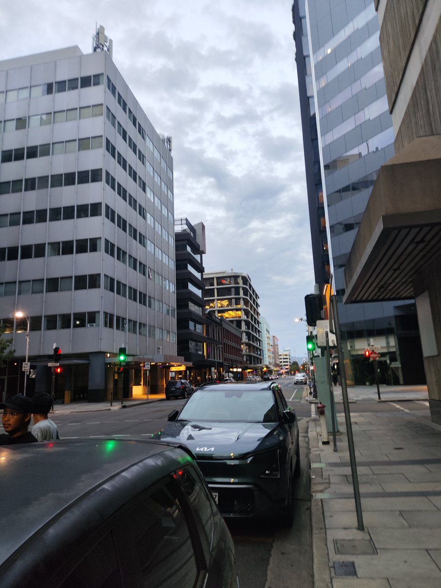 DINIKMATISAJAH tweet media