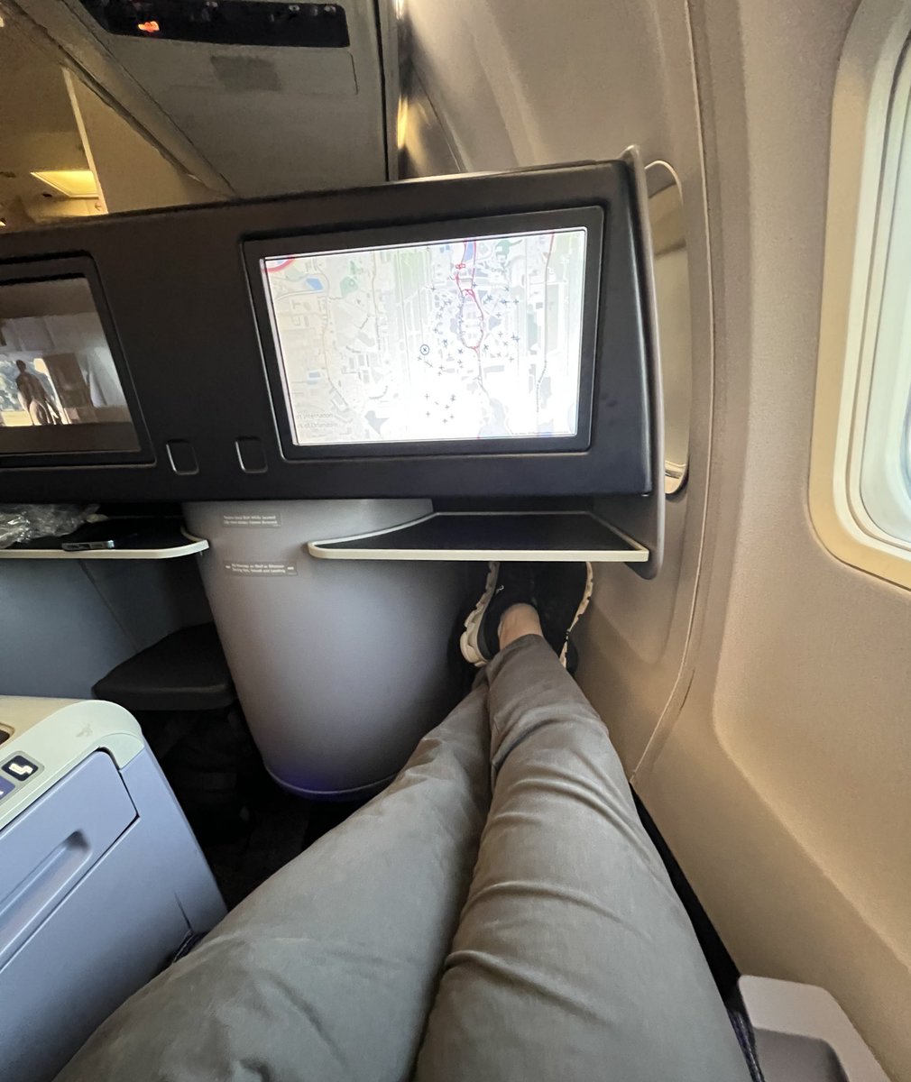 Summer's Eye tweet media