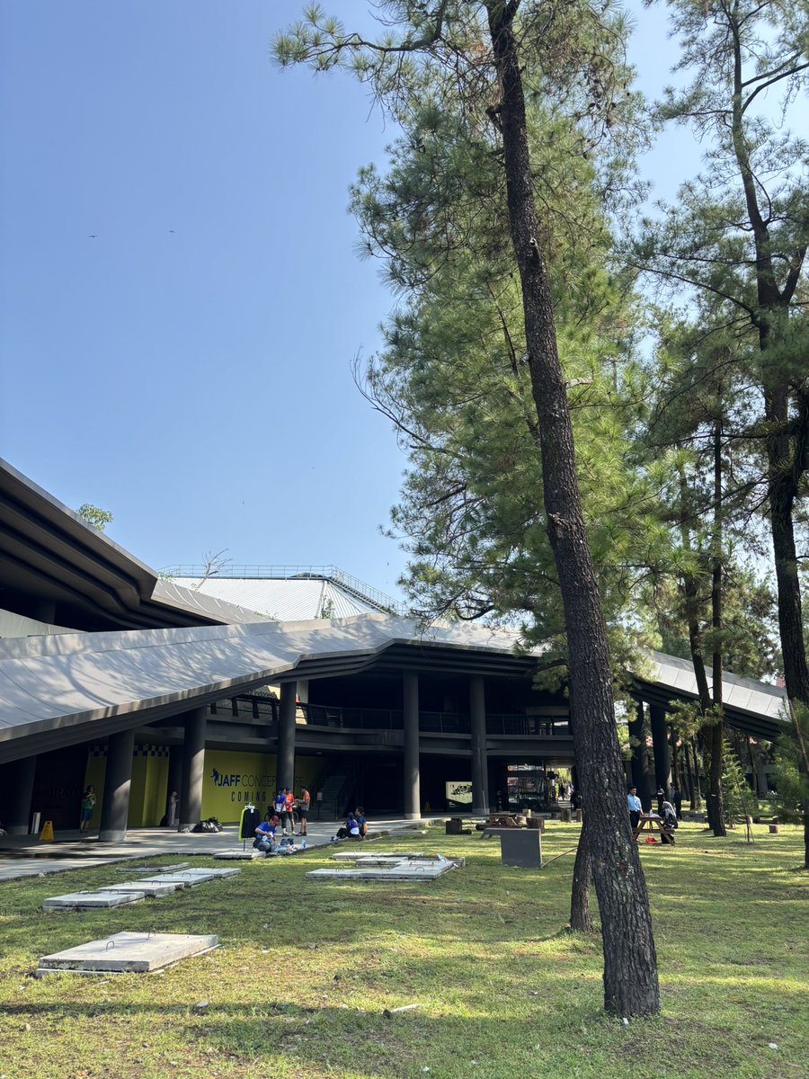 her 🦭 tweet media