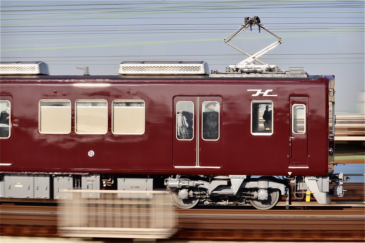 尺倒壊 tweet media