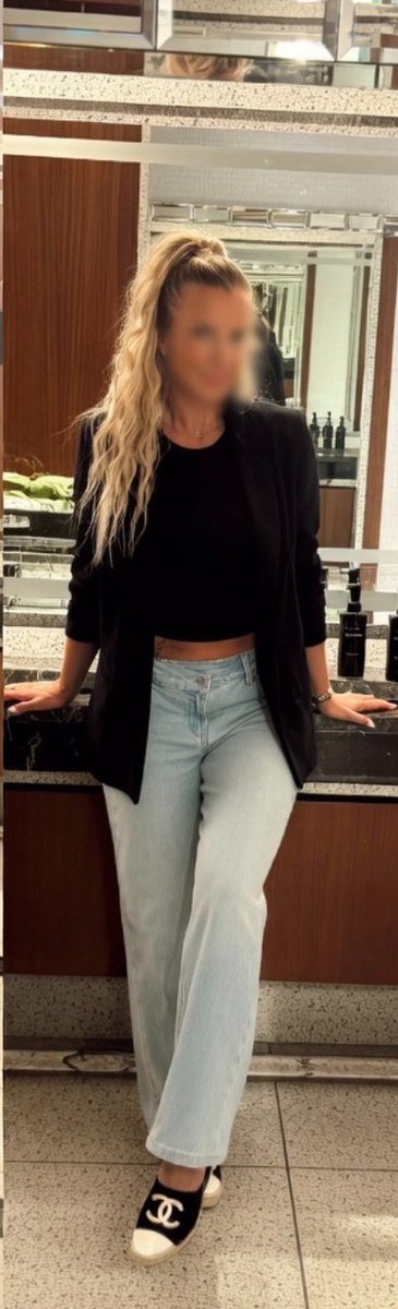 Miss Adrianna tweet media