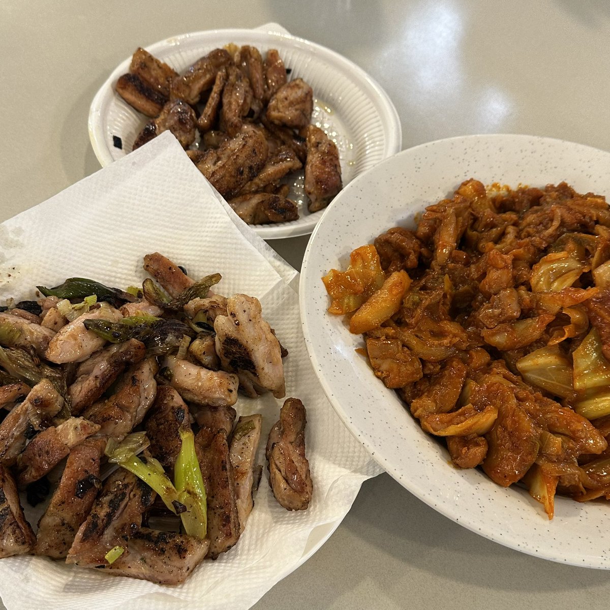 テチチ tweet media