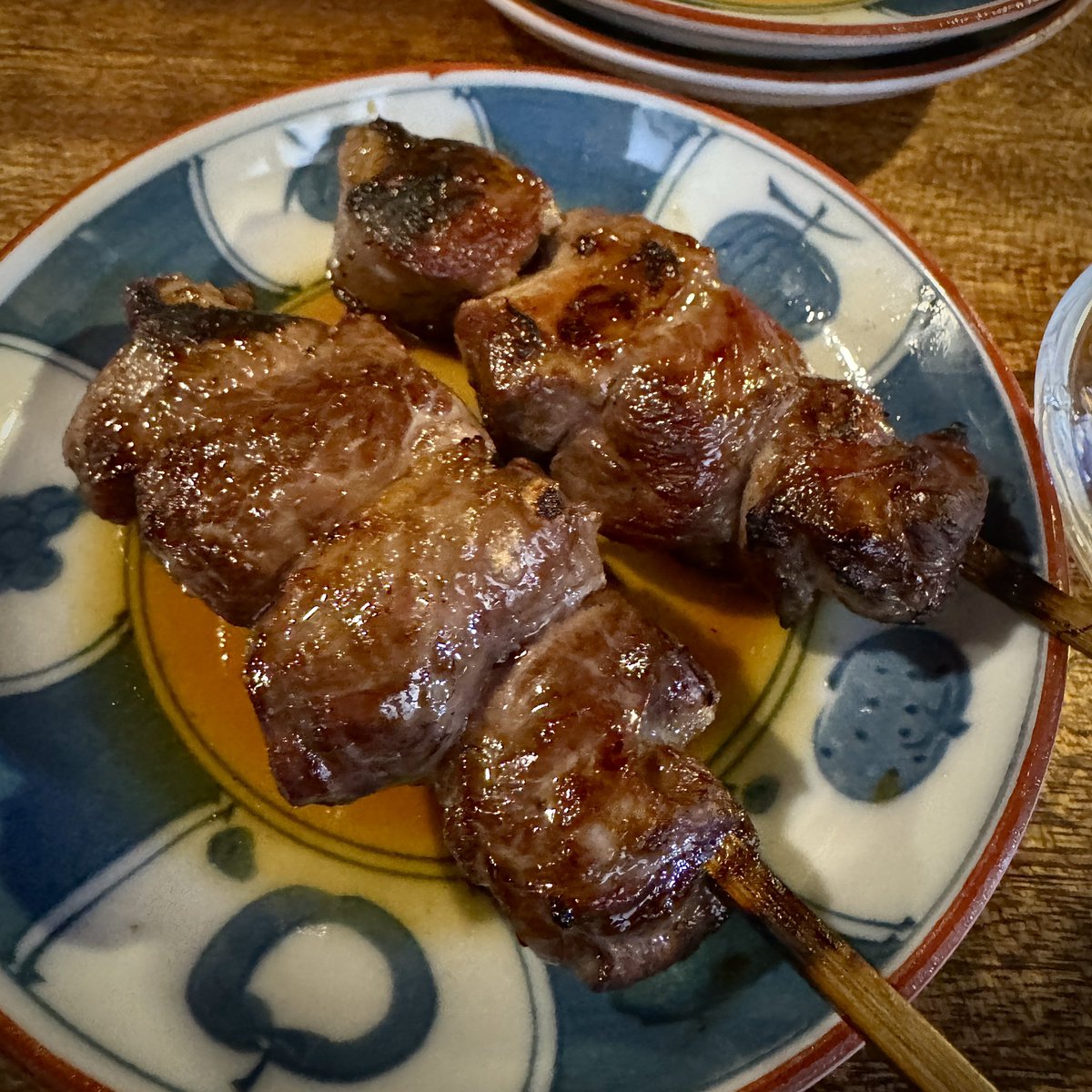 うめともつ tweet media