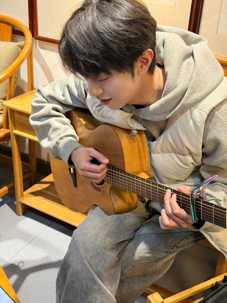 신데조이라 ♥ 진영C tweet media