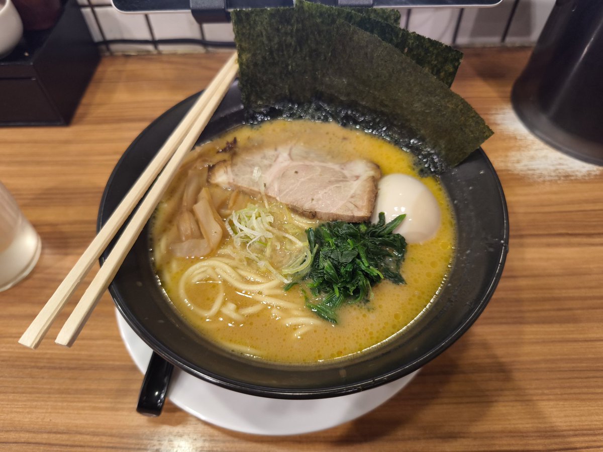 座敷ワロシwwwww tweet media