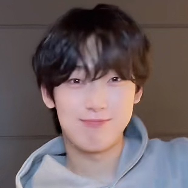 누누 ♡ tweet media