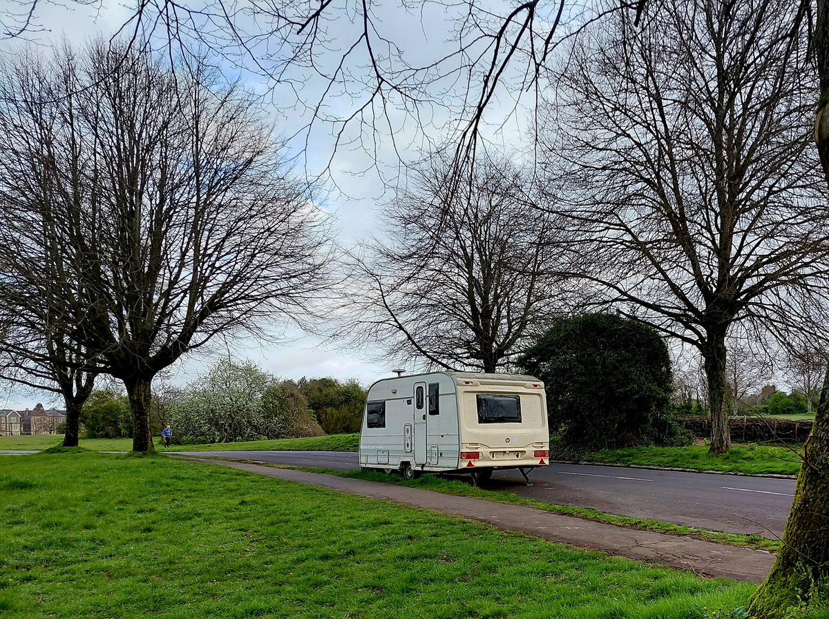 mikecgowen's tweet photo. Fly tipped or abandoned caravans on The Downs. If they are lived in have Bristol City Council carried out welfare checks on the occupants? https://t.co/l5xDgjXaqc