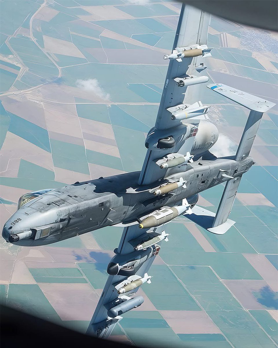 PascalNaja4's tweet photo. 🚨🚨ALERT: ANOTHER US JET GOES DOWN in Persian Gulf! A-10 and F-15 hit at same time! PILOT RESCUED — NYT🔥🔥🔥 https://t.co/gVlfKCcJv4