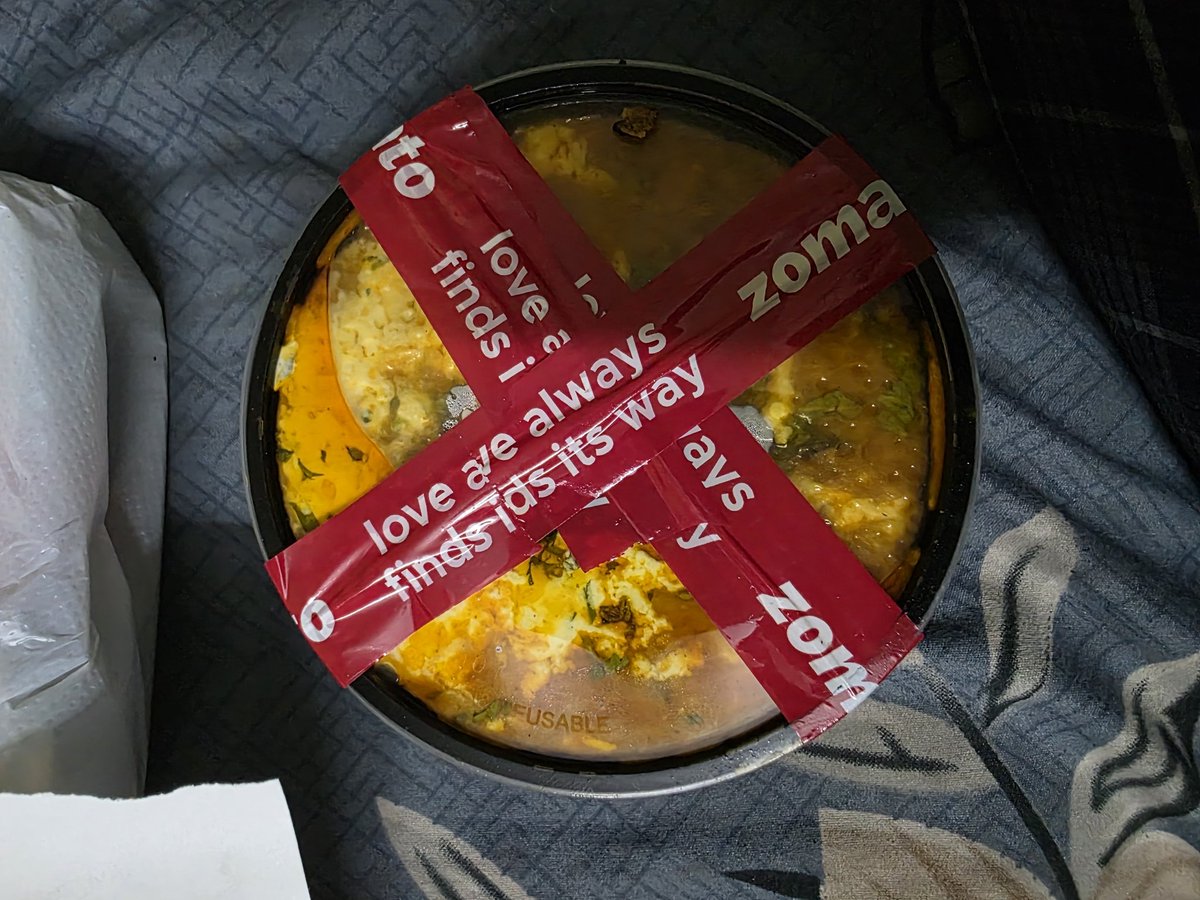 Dhruvmathur2's tweet photo. @zomato @zomatocare i had terrible experience with you. Ordered full but received half even after paying full amount. Also, the food was high on salt didn't even receive salad or chutney. Order id - 7965923564 #Zomatosucks #badexperience https://t.co/oj1QOTqk8j