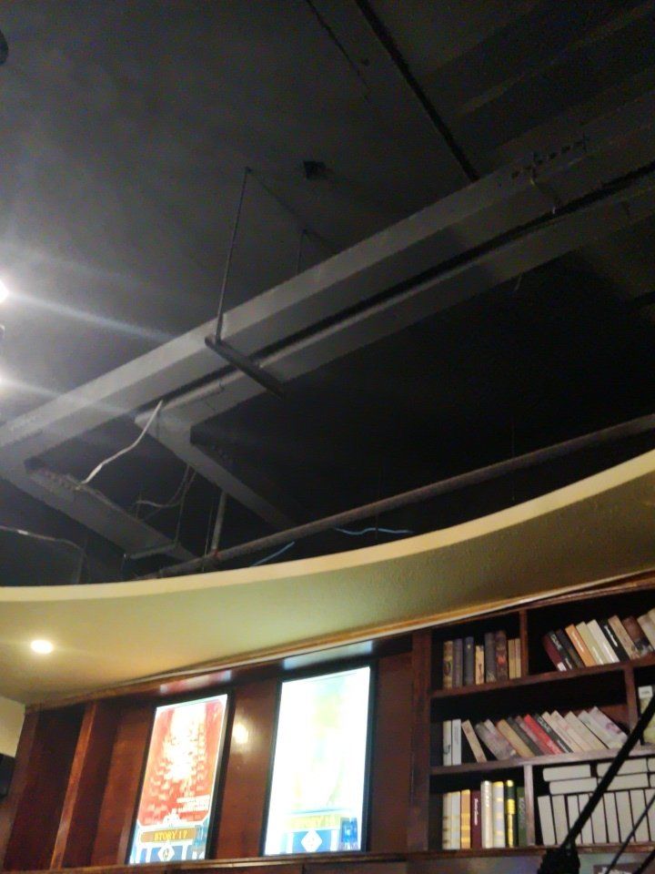 GozalezMilla's tweet photo. "Trapped in an old library—dust-covered books, a broken grandfather clock, and a hidden note! Can you decode the clues to escape before time runs out  #EscapeRoomChallenge" https://t.co/RipJkpLNjL