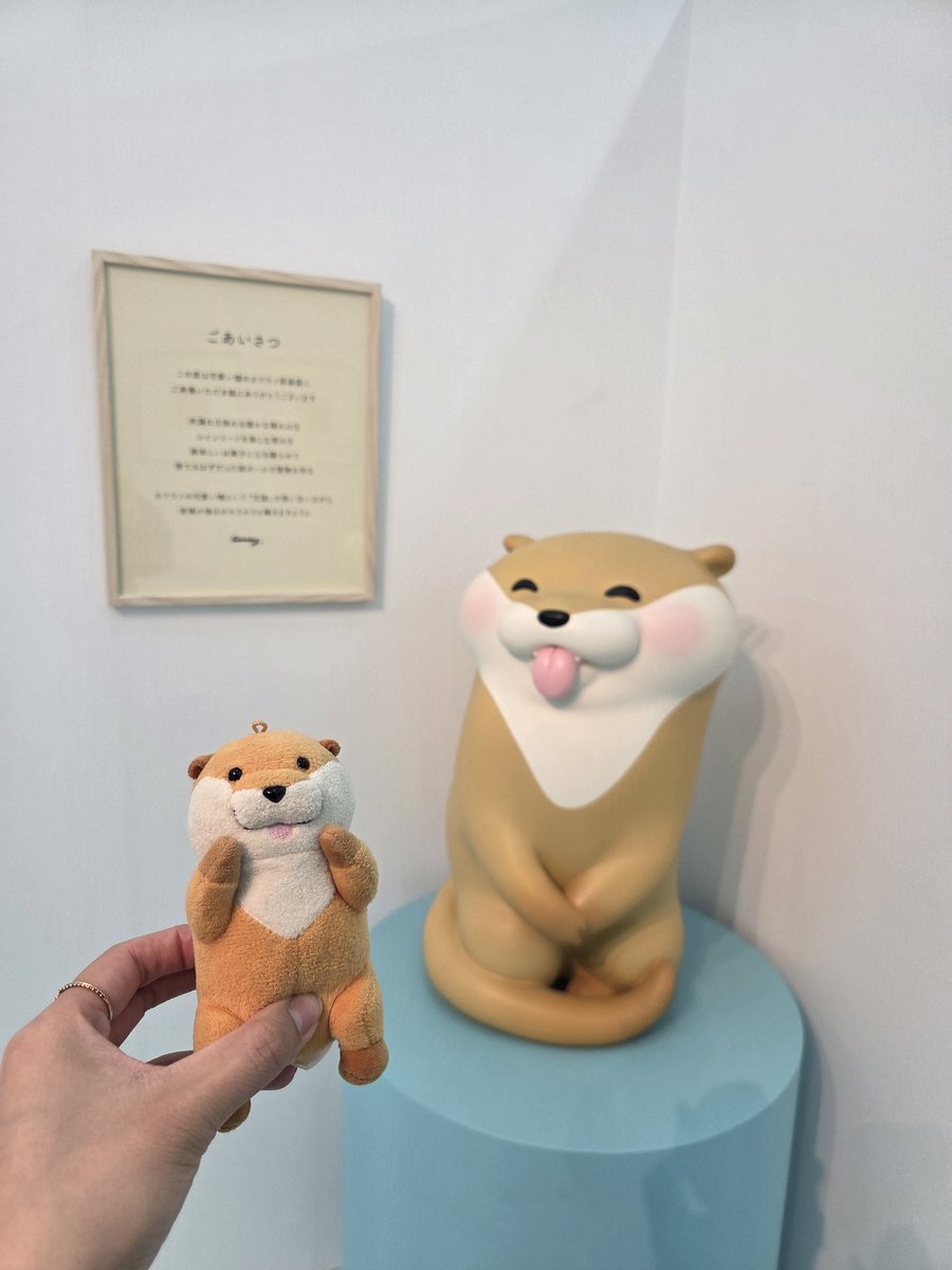 pyorikawausonun's tweet photo. 初めてサイン会に行きました！💕
妹の受付時間が遅い時間だった為、サインには間に合いませんでしたが、妹との連名でのサインも快くしていただき、先生やスタッフの方々の優しさやご厚意に感謝するばかりでした。
待っている時間も素敵なぬん友さんと素敵な出会いがあり、とてもハッピーな1日でした💕 https://t.co/kGSk7pt1fN