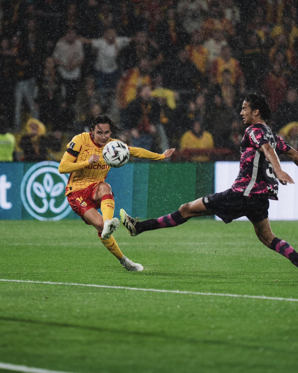 Rod Wrn ⚽🟥🟨 tweet media