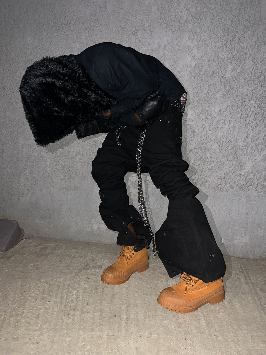 verchive tweet media