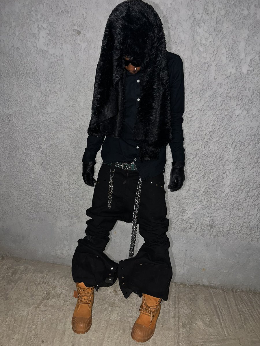 verchive tweet media