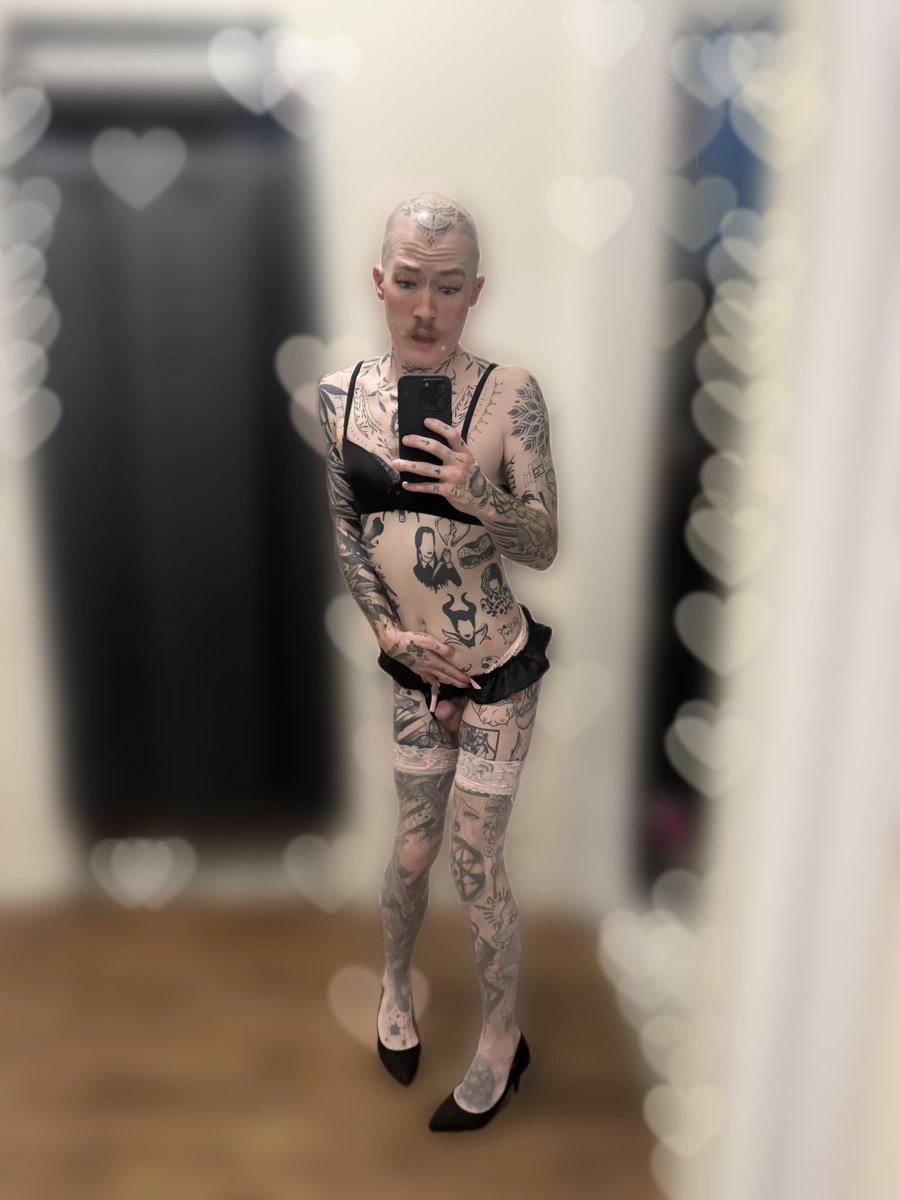 SissyDestroyer tweet media
