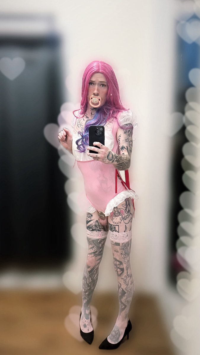 SissyDestroyer tweet media