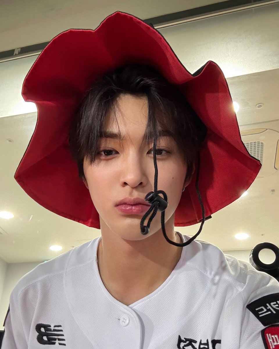 부키.. tweet media