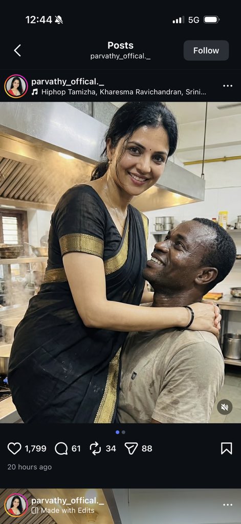 D E F E N D E R tweet media