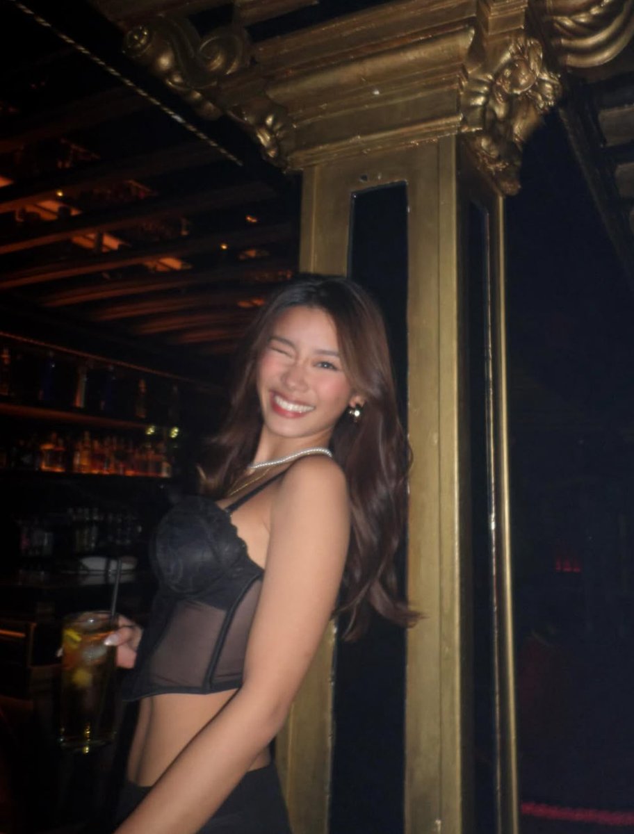 sg midriffs tweet media