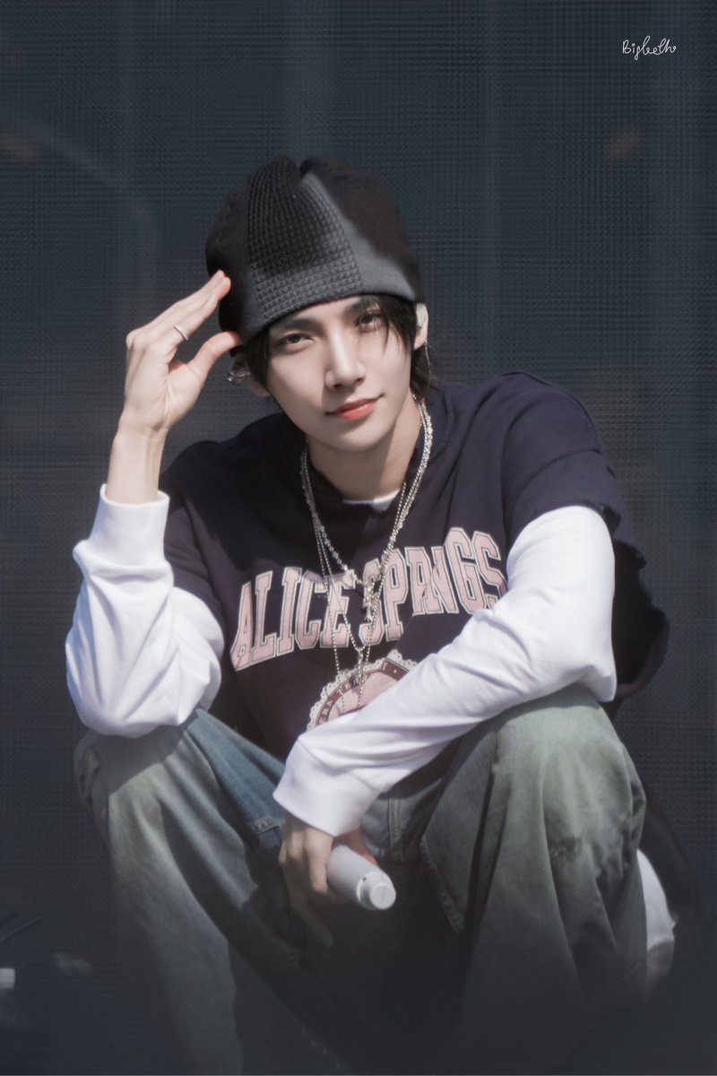 Bigteeth tweet media