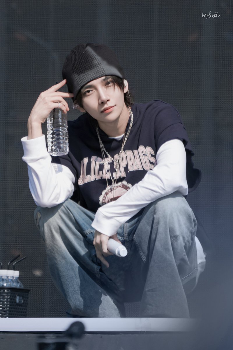 Bigteeth tweet media