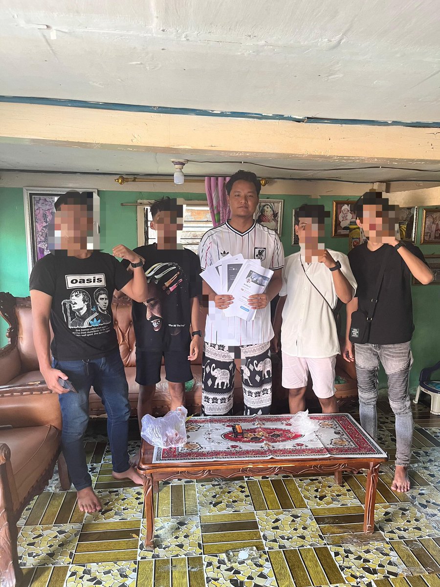 Indonesian Poop Base tweet media