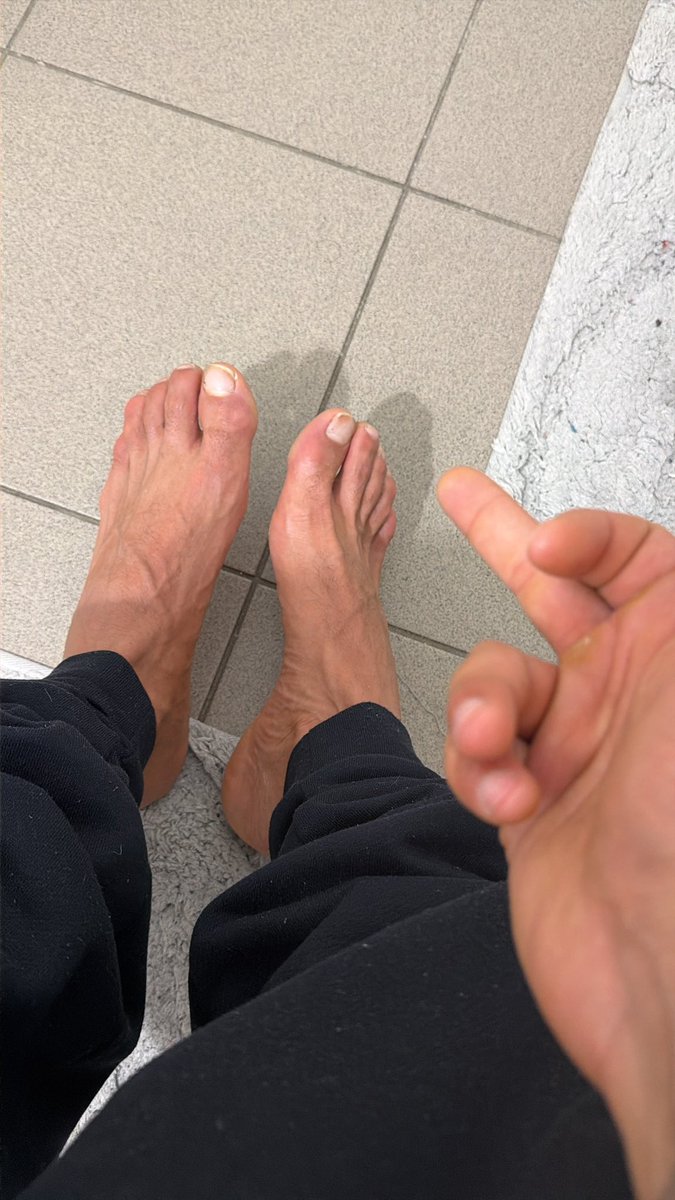 Arabprime9's tweet photo. Guten Morgen Boys 🏧💴
#Alpha #findom #paypig #feet https://t.co/7ucqrtq4xm
