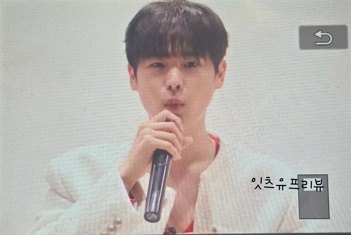 YOU_BC1112's tweet photo. 260404 꽃갈피 토크쇼 병찬 프리뷰

오랜만이야👋

#최병찬 #빅톤 #배우최병찬 https://t.co/EhgBpw49fS