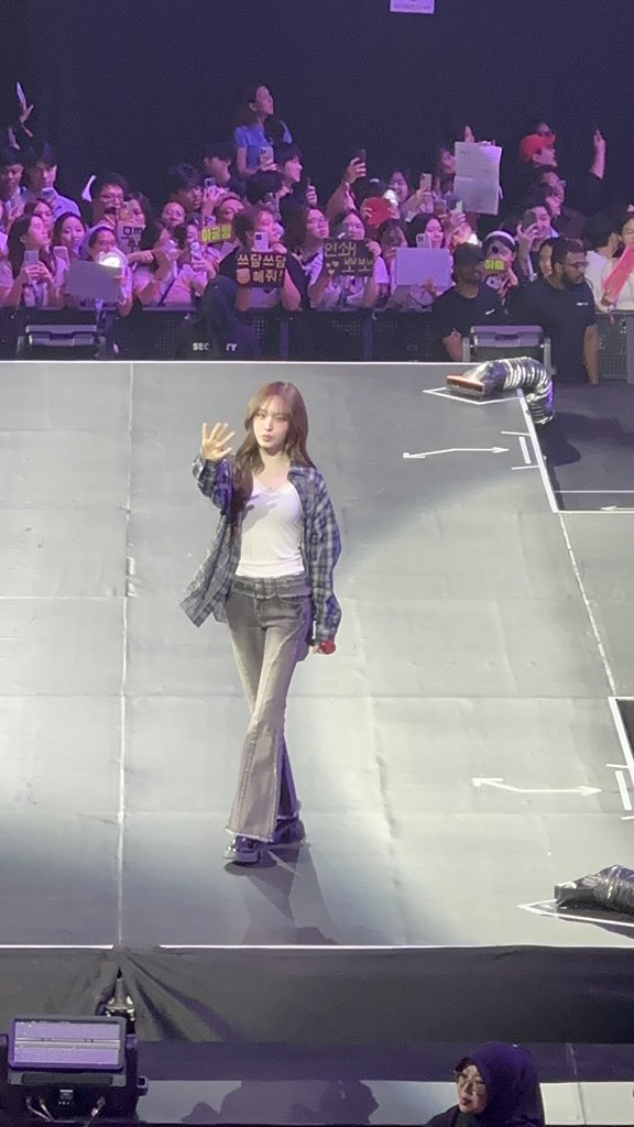 nash 🪽 tweet media