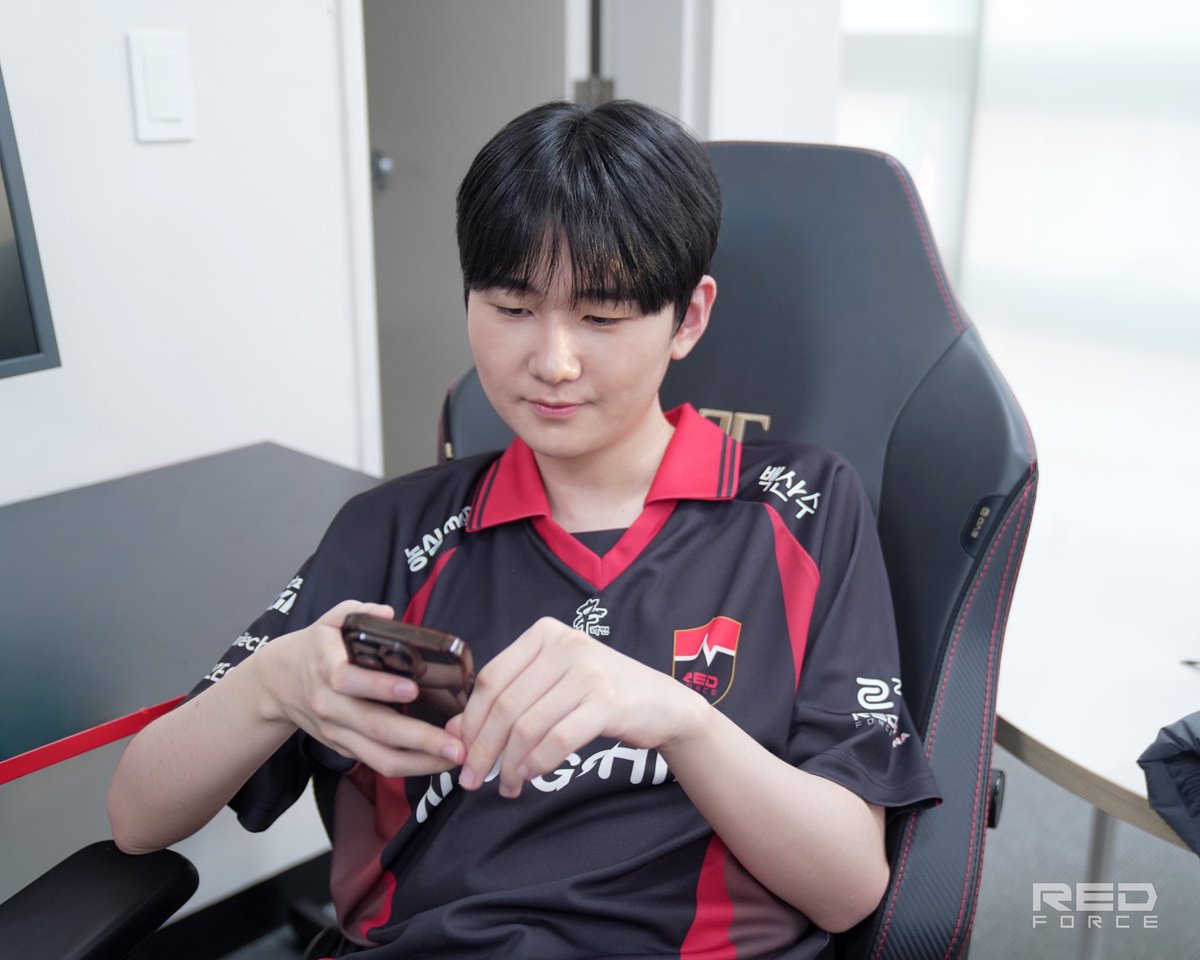 NS RedForce Valorant tweet media