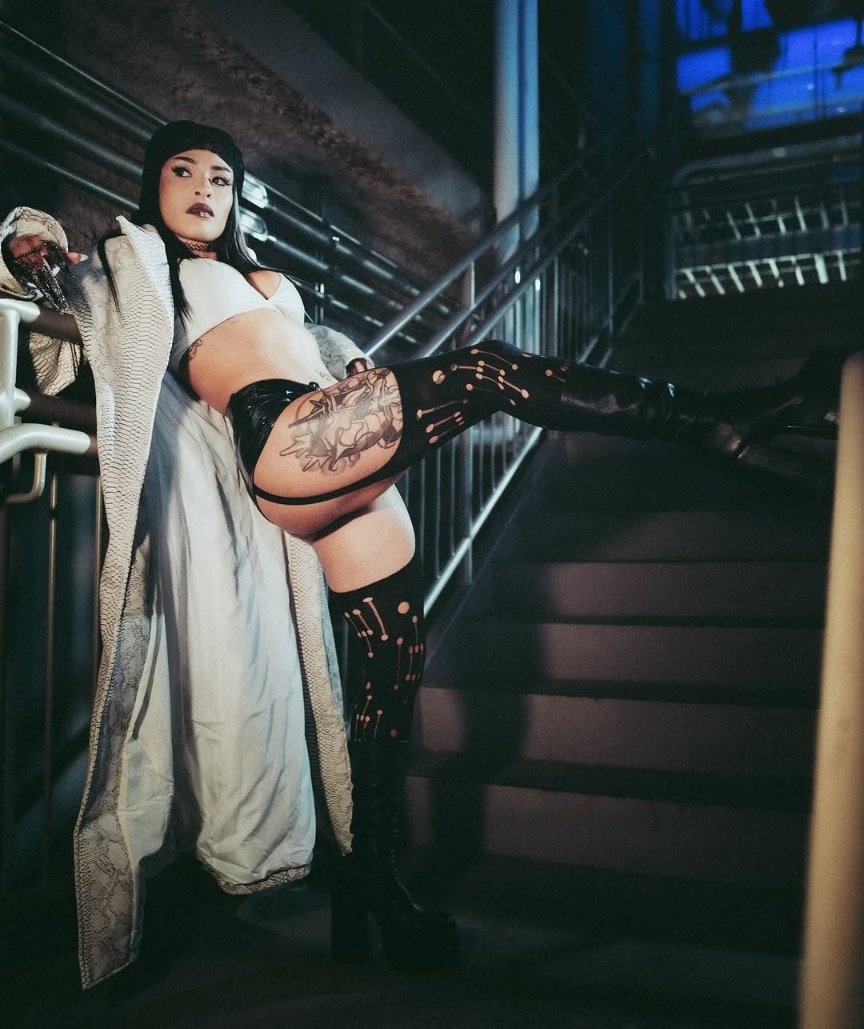 Celebwanker tweet media