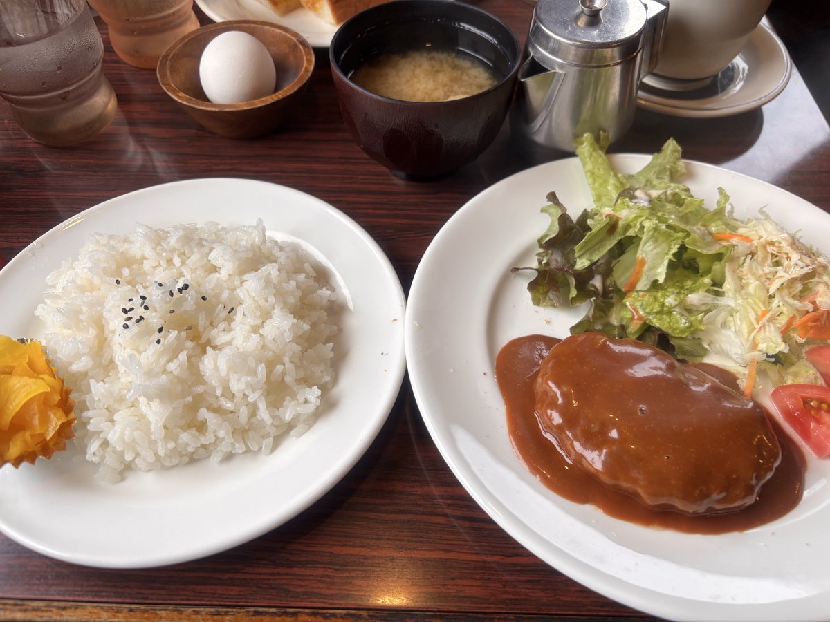 マメニャン tweet media