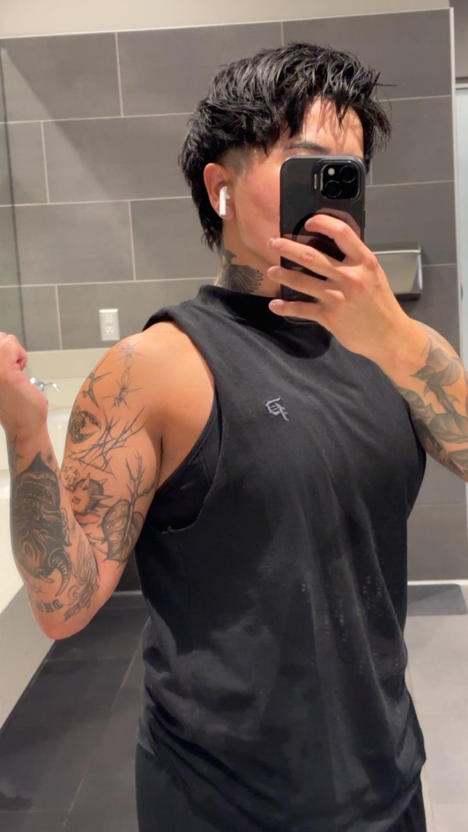 MAK 🦇 tweet media