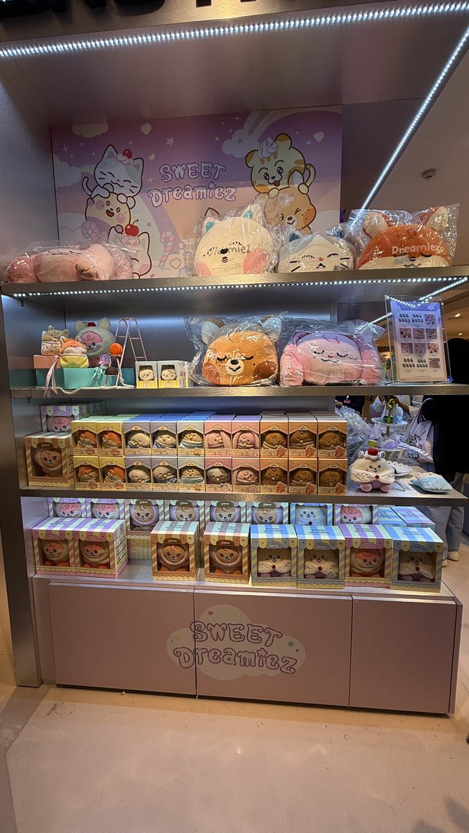 ila :˚ʚ 🩰 tweet media