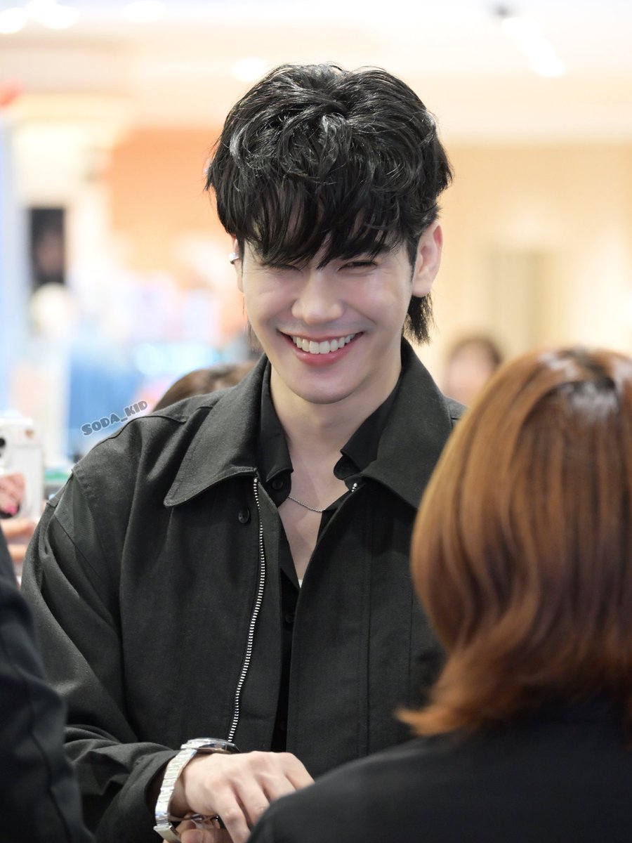 𝓢𝓸𝓭𝓪_𝓚𝓲𝓭 🥤I think I love €uro 💶⚽️🩷 tweet media