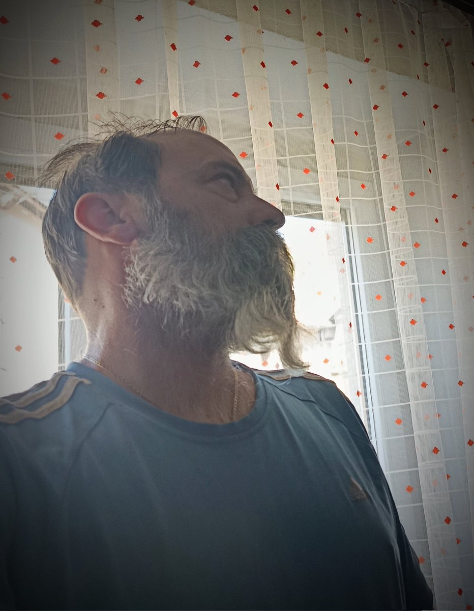 Naughty & polite 🌻 tweet media