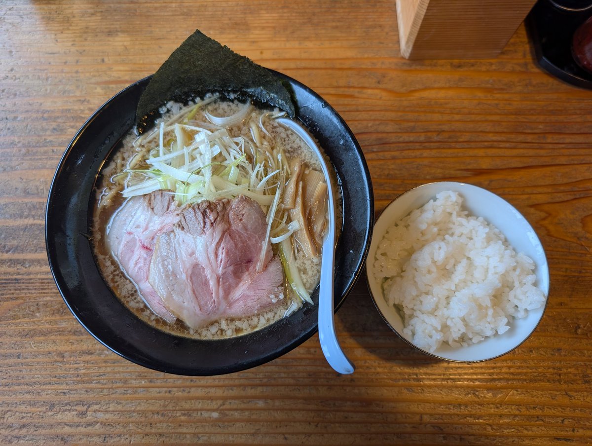 koma yasu tweet media