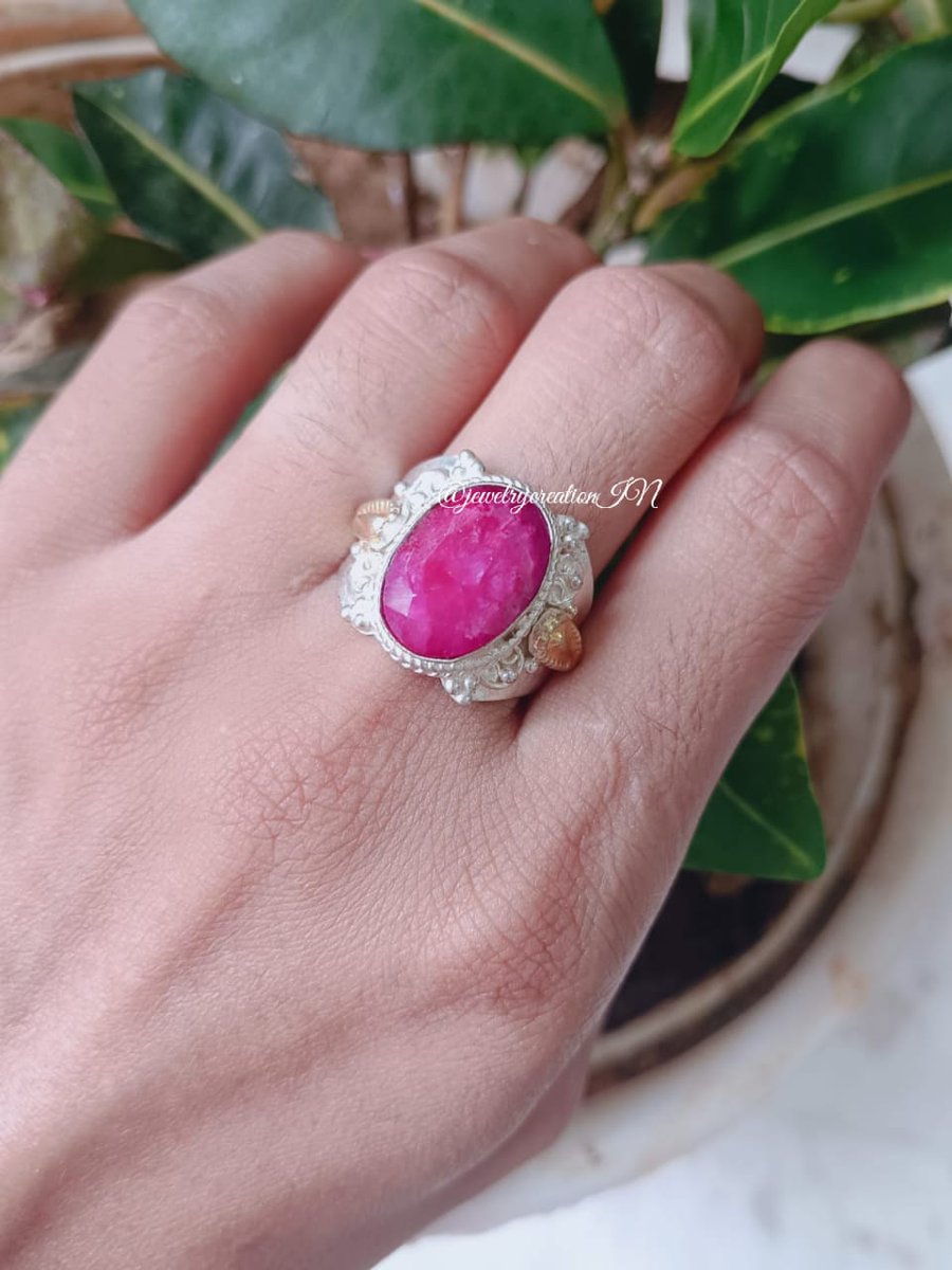 jewelrycreatio1's tweet photo. Ruby Ring,925 Sterling Silver,Handmade Ring,July Birthstone,Gemstone Ring,Designer Ring,Statement Ring,Red Ruby Jewelry,Best Gift For Womens
Buy At:
https://t.co/t8977AXJuf
#Naturalrubyring #Genuinerbyring #Vintagering #Partywearring #Promisering #Engagementring #Anniversarygift https://t.co/2prhza31mL