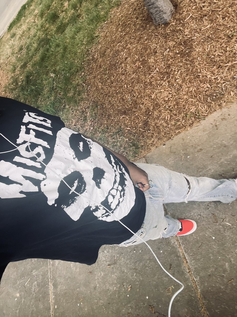 🩸🧟‍♀️ tweet media