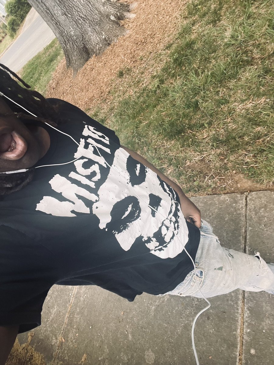 🩸🧟‍♀️ tweet media